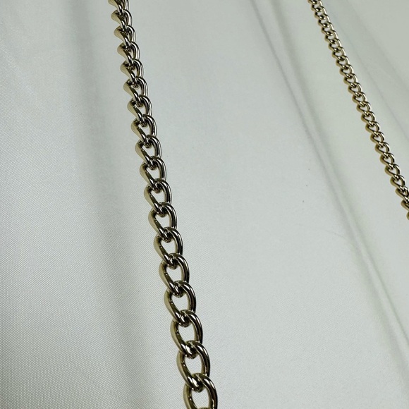 Boutique Barbie inspired Pink and gold fuzzy crossbody bag size mini - Picture 6 of 7